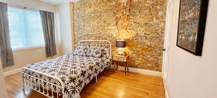 #SuiteDreamsLawrence - Historic Downtown Loft - sleeps up to 6! Hoteles en Lawrence