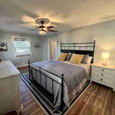 Centrally located fully renovated home, walkable to VSU & SGMC. Rooms