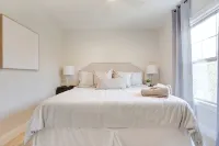 Stylish & Centrally Located Home - 3-Star
