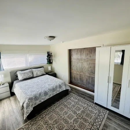 Cozy & Clean 3 BD/2BA In The Heart of The Red Rocks