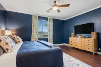 2 King Beds in This Relaxing Home on the Greenbelt. - Wifi