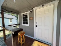 Casita 2, Tiny Home in Wood Area, 1 Mile From Glacier Entrance- 2 Guests - Chalets