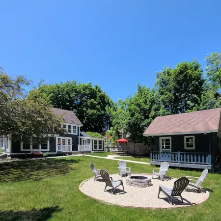 Fun Getaway Lakehouse in the Hudson Valley Hotels in Copake