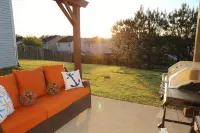 Elegant & Renovated Family Space-King Size Bed - Wifi