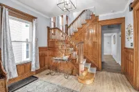 Spacious Historical Home by Parks, Shops, 4Bd 2ba Save Weekly & Monthly. - บังกะโล