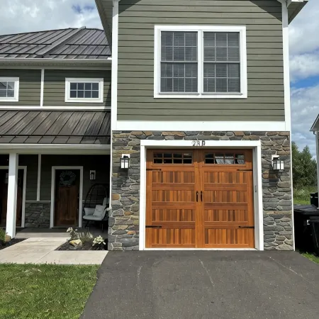 Village Retreat, New Condo Loaded with Amenities Hot Tub, Fire Pit, Game Room