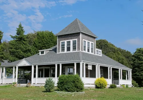 Historic Home Across from Monument Beach, Central A/C - Boutique