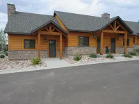 Townhomes on the Green - Apartments