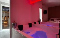 Scugnizzo Apartment - Bathtub