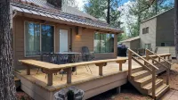 3 Min to SHARC with 8 Passes! Private Hot Tub, Quite Cul-de-sac w/ PS4 & BBQ - Alppimaja