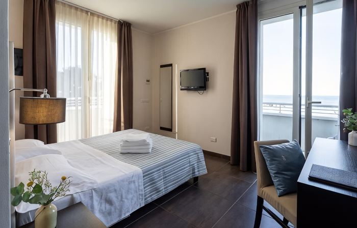 Gimmi Hotel