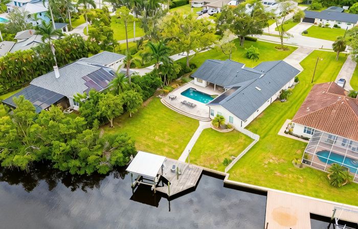 Private Heated Pool Home on the bayou leading to the Gulf of Mexico☼