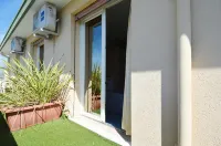 Ute Hotel - piscina