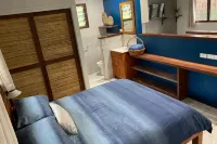 Vanuatu Beachfront Apartments - navette aéroport