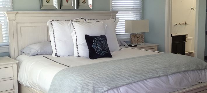 Charming cottage 2 blocks from the beach カローラのホテル