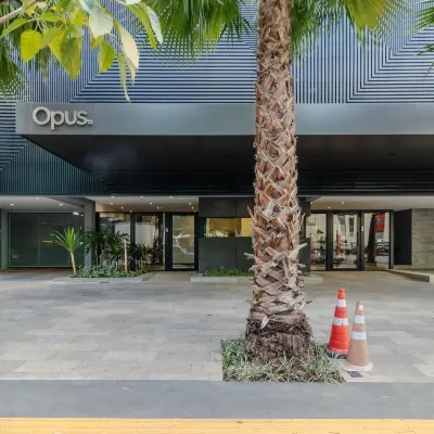 Apts in a Condo. w/ Pool, a Few Steps fr/ Vaca Brava Park - Obds Hotels near Parque Vaca Brava