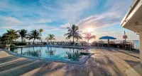 NEW Stunning Ground Floor Beachfront Studio in Coral Beach,  Grand Bahamas - Beach