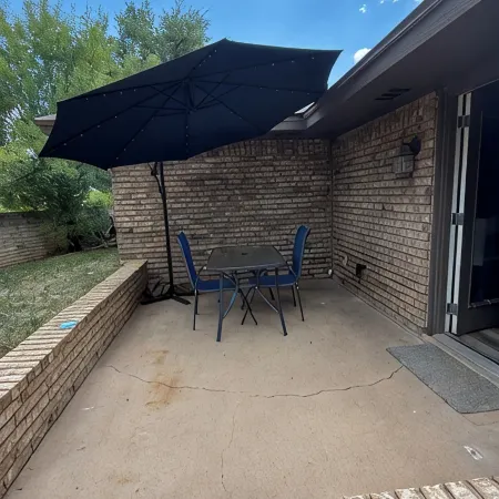 Charming 5-bedroom house with AC and WiFi in San Angelo.