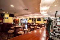 Horizon Manor Hotel - bar