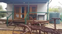 Stone Hut Cottage فنادق في Wirrabara
