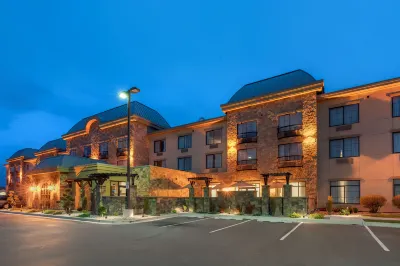 Best Western Premier Pasco Inn  Suites Các khách sạn gần Pasco Intermodel Train Station