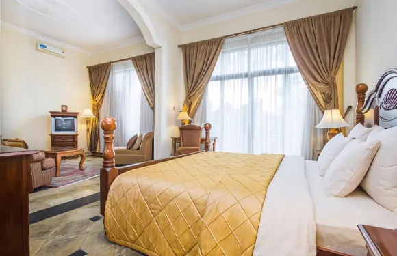 婆羅浮屠薩拉斯瓦蒂酒店