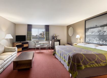 Super 8 by Wyndham Niagara Falls NY