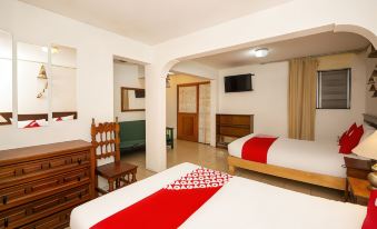 Hotel El Meson de La Luna - Housity