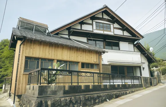 古民家宿るうふ 書之家