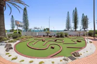 Alexandria Apartments Hotels in Alexandra Headland