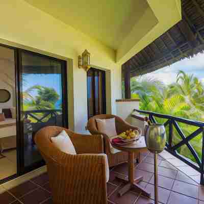 Sea Cliff Resort & Spa Zanzibar Rooms