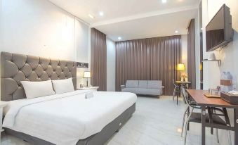 Life Emerald Hotel Surabaya