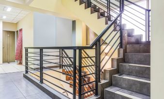 OYO 90872 Coolz Homestay Tebet Near Tis Square