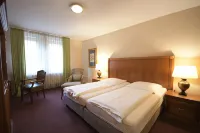 Gästehaus Bavaria فنادق في Barbing