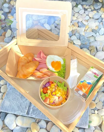 Blue River Resort Отели рядом с достопримечательностью «Textile Museum Naresuan University»