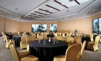 Sutan Raja Hotel Amurang - Housity