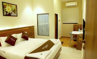 Hotel MoonLite Residency - Near Aksa Beach Marve Malad West