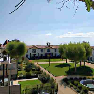 Château St Pierre de Serjac Hotel Exterior