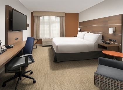 Holiday Inn Express & Suites Baltimore - BWI Airport North