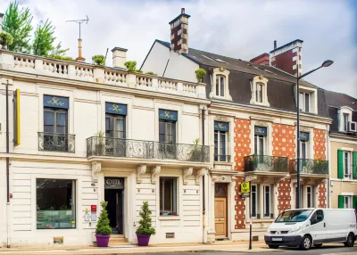 Logis Villa C Hôtel Các khách sạn gần Stade Alfred Depege