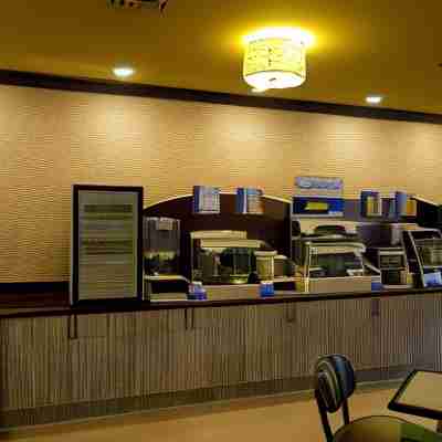 Holiday Inn Express & Suites Perry-National Fairground Area Dining/Meeting Rooms