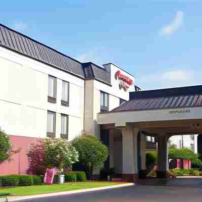 Hampton Inn Batesville Hotel Exterior