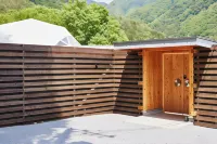 Dots by Dot Glamping Suite 001 Hotel dekat Motosuko Lake