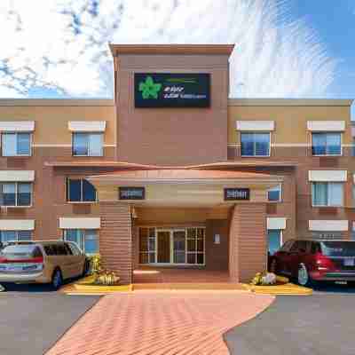 Extended Stay America Suites - Washington, DC - Tysons Corner Hotel Exterior