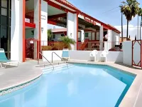 Riverside Inn & Suites