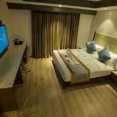 Hotel Saradha Grande Rooms