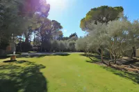 Le Vallon de Valrugues & Spa Hotel di Saint-Remy-de-Provence