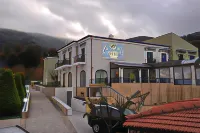 Alexander Mountain Resort Hotels in Lampi