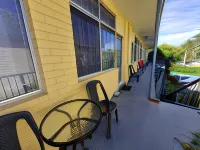 Park Drive Motel - 3-Star