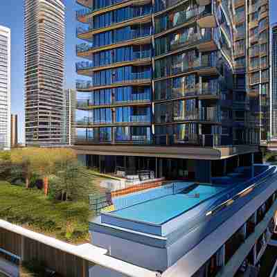 Ultiqa Signature at Broadbeach Hotel Exterior